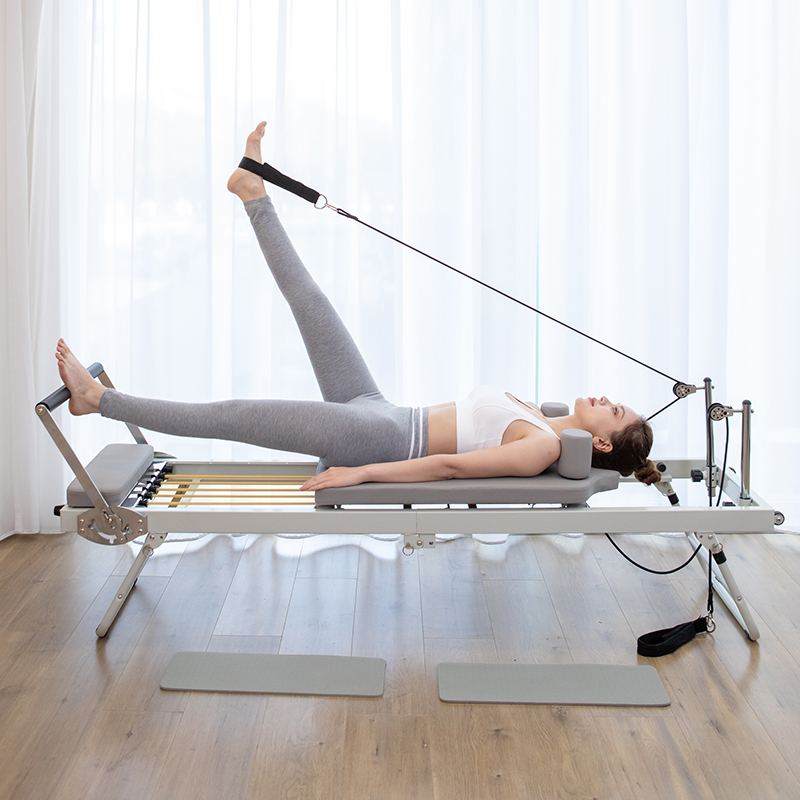Pilates Yoga Weight Loss - 大型折りたたみ式ピラティスリフォーマー器具 コアヨガベッド ホームフィットネス 減量用 スチール製 ABS