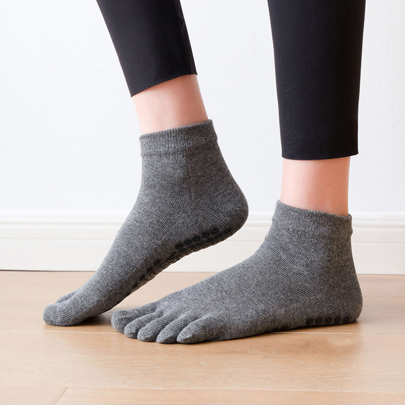 5つま先の滑り止めソックス,通気性,滑り止め,綿,ヨガ,バレ - Pilates Yoga Fitness のレビューと価格