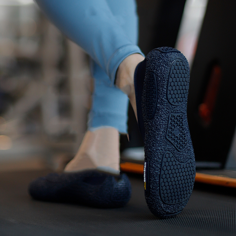 ガロンシャーク 軽量ニットベアフットシューズ ソックススタイ - Pilates Yoga Footwear のレビューと価格