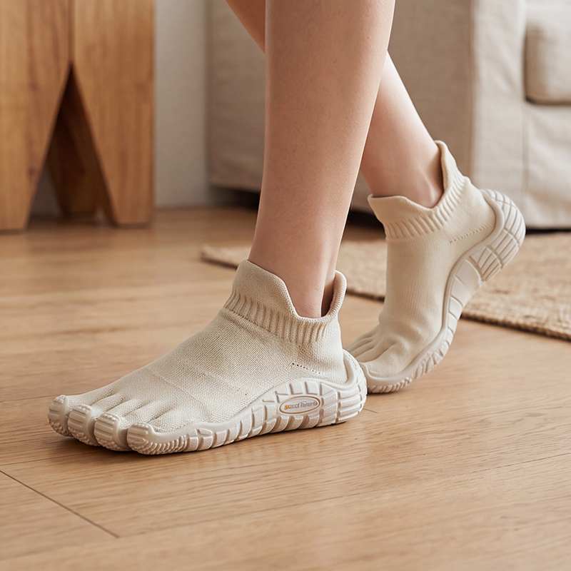 ガロンシャーク ファイブトゥソックス ベアフットシューズ 滑 - Pilates Yoga Footwear のレビューと価格